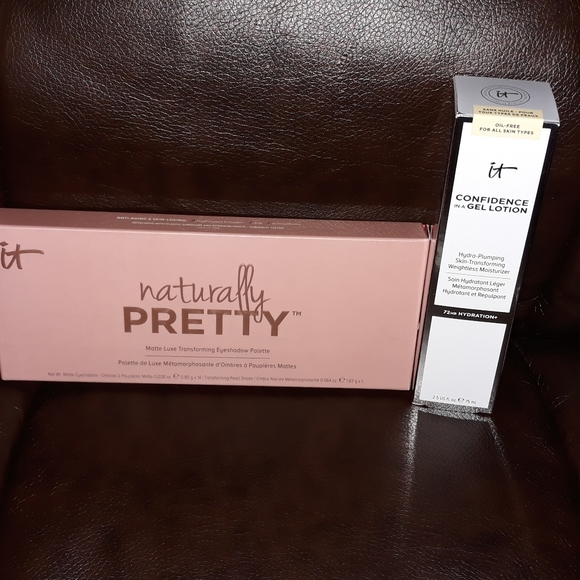 it cosmetics Other - Brand New IT Cosmetics Palette & Moisturizer
